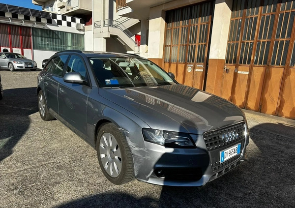 Audi A4 cena 22500 przebieg: 241000, rok produkcji 2009 z Szydłowiec małe 154